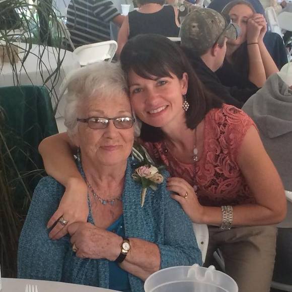 Meet your Posher, Jennie - Picture 1 of 1